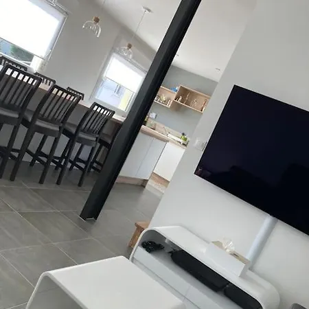 Tatil Evi Belle Maison Renovee Avec Jardin Bien Situee *